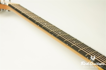 BT1e Walnut